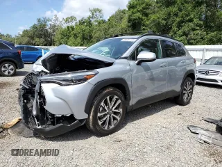 2022 Toyota Corolla Cross XLE с VIN 7MUDAAAG5NV013353, выставлен на аукционе Copart как лот 58761375 с пробегом 32 664 миль миль и На запчасти • Non repairable. История ставок и продаж доступна на DreamBid. Изображение 1.
