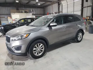 2017 Kia Sorento LX z VIN 5XYPGDA59HG187515, wystawiony jako Copart lot #59891955 z przebiegiem 139 565 mil mil oraz Szkoda całkowita • Salvage title. Historia ofert i sprzedaży dostępna na DreamBid. Obrazek 1.