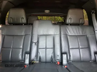 2014 Lincoln Navigator z VIN 5LMJJ2J58EEL00184, wystawiony jako Copart lot #54724025 z przebiegiem 200 772 mil mil oraz Szkoda całkowita • Salvage title. Historia ofert i sprzedaży dostępna na DreamBid. Obrazek 10.