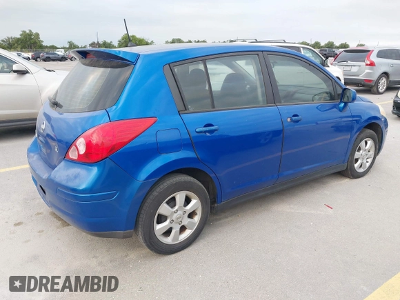 2009 Nissan Versa 1.8 SL with VIN 3N1BC13E89L350489, listed as a IAAI auction lot 42048145 with 166,079 mi miles. Bid and sale history available at carsss.com. Image 4.