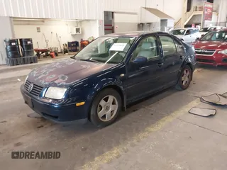 2002 Volkswagen Jetta GLS с VIN 3VWSP69M02M093290, выставлен на аукционе IAAI как лот 42233638 с пробегом 208 561 миль миль и . История ставок и продаж доступна на DreamBid. Изображение 17.