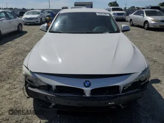 2015 BMW 3 Series 320i with VIN WBA3B1C52FK136581, listed as a Copart auction lot 52803405 with 138,495 mi miles and Salvage Title. Bid and sale history available at carsss.com. Image 5.