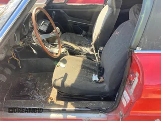 1981 Alfa Romeo Spider Veloce z VIN ZARBA5410B1012836, wystawiony jako IAAI lot #42364544 z przebiegiem Nie podano mil oraz . Historia ofert i sprzedaży dostępna na DreamBid. Obrazek 5.