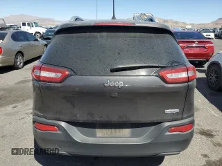 2016 Jeep Cherokee Latitude z VIN 1C4PJLCB6GW113825, wystawiony jako Copart lot #53894565 z przebiegiem 261 674 mil mil oraz Szkoda całkowita • Salvage title. Historia ofert i sprzedaży dostępna na DreamBid. Obrazek 6.