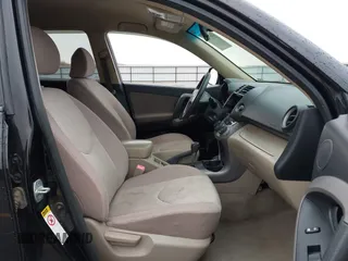 2008 Toyota RAV4 with VIN JTMZD33VX86059196, listed as a IAAI auction lot 41697456 with 267,334 mi miles. Bid and sale history available at carsss.com. Image 5.