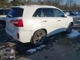 2014 Kia Sorento SX Limited with VIN 5XYKW4A71EG454589, listed as a IAAI auction lot 41421301 with 93,073 mi miles. Bid and sale history available at carsss.com. Image 4.