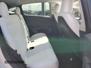2024 Tesla Model Y Long Range with VIN 7SAYGDEE2RF090540, listed as a Copart auction lot 56684505 with 18,261 mi miles and Salvage title. Bid and sale history available at DreamBid. Image 11.