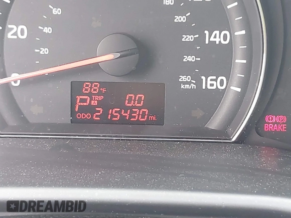2015 Kia Sorento LX with VIN 5XYKTCA62FG568967, listed as a IAAI auction lot 42689942 with 215,430 mi miles and . Bid and sale history available at DreamBid. Image 15.