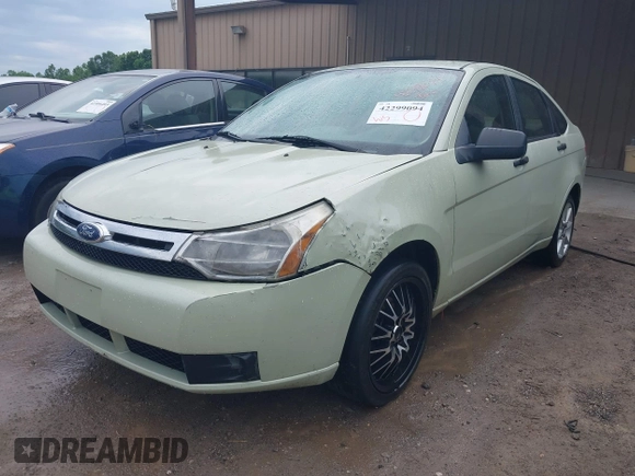 2010 Ford Focus S z VIN 1FAHP3EN0AW185692, wystawiony jako IAAI lot #42299094 z przebiegiem 163 952 mil mil oraz . Historia ofert i sprzedaży dostępna na DreamBid. Obrazek 2.