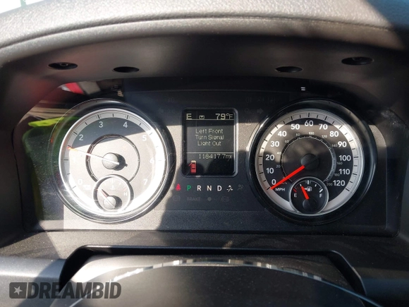 2017 Ram 1500 SLT z VIN 1C6RR7GG2HS583512, wystawiony jako IAAI lot #42492196 z przebiegiem 118 417 mil mil oraz . Historia ofert i sprzedaży dostępna na DreamBid. Obrazek 7.