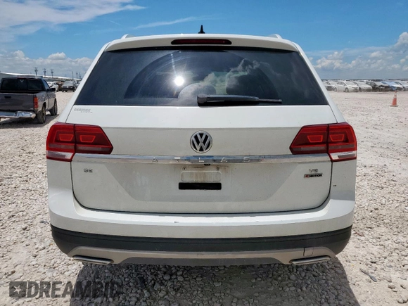 2018 Volkswagen Atlas SE with VIN 1V2LR2CA6JC536761, listed as a Copart auction lot 62390765 with 70,238 mi miles and Salvage title. Bid and sale history available at DreamBid. Image 6.