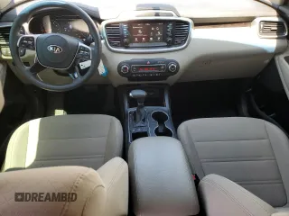 2019 Kia Sorento LX V6 with VIN 5XYPGDA51KG522693, listed as a Copart auction lot 65609394 with 71,524 mi miles and Clean Title. Bid and sale history available at carsss.com. Image 8.