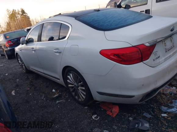 2015 Kia K900 Luxury with VIN KNALW4D47F6023343, listed as a IAAI auction lot 41326579 with 214,113 mi miles. Bid and sale history available at carsss.com. Image 14.