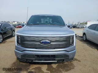 2022 Ford F-150 Lightning Pro with VIN 1FTVW1EL0NWG16234, listed as a IAAI auction lot 41220079 with 40,541 mi miles. Bid and sale history available at carsss.com. Image 12.