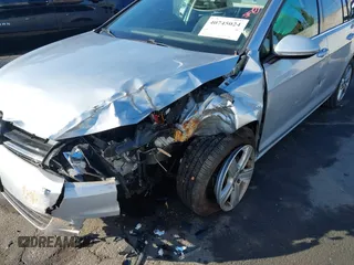 2015 Volkswagen Golf SportWagen TDI S with VIN 3VWCA7AU3FM513685, listed as a IAAI auction lot 40745024 with 71,467 mi miles. Bid and sale history available at carsss.com. Image 6.