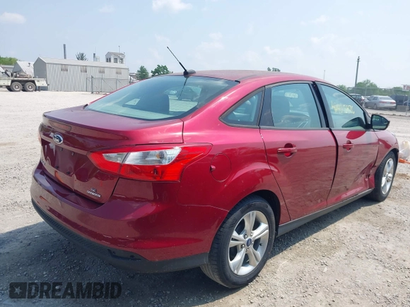 2013 Ford Focus SE z VIN 1FADP3F27DL350923, wystawiony jako IAAI lot #42405976 z przebiegiem 126 730 mil mil oraz . Historia ofert i sprzedaży dostępna na DreamBid. Obrazek 4.