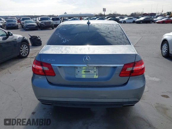 2012 Mercedes-Benz E 350 Luxury z VIN WDDHF5KB2CA540189, wystawiony jako IAAI lot #41405901 z przebiegiem 193 411 mil mil oraz . Historia ofert i sprzedaży dostępna na DreamBid. Obrazek 16.