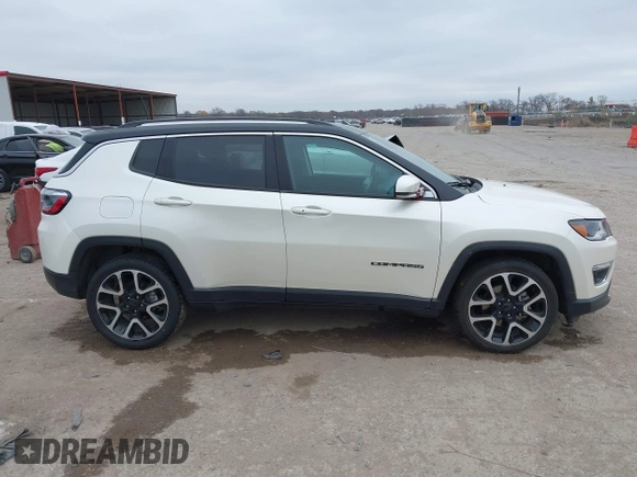 2021 Jeep Compass Limited with VIN 3C4NJCCB5MT588102, listed as a IAAI auction lot 41105108 with 24,972 mi miles. Bid and sale history available at carsss.com. Image 13.