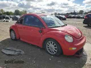 2004 Volkswagen New Beetle Coupe GLS with VIN 3VWCR31CX4M409068, listed as a Copart auction lot 76234984 with 247,316 mi miles and Salvage Title. Bid and sale history available at carsss.com. Image 4.