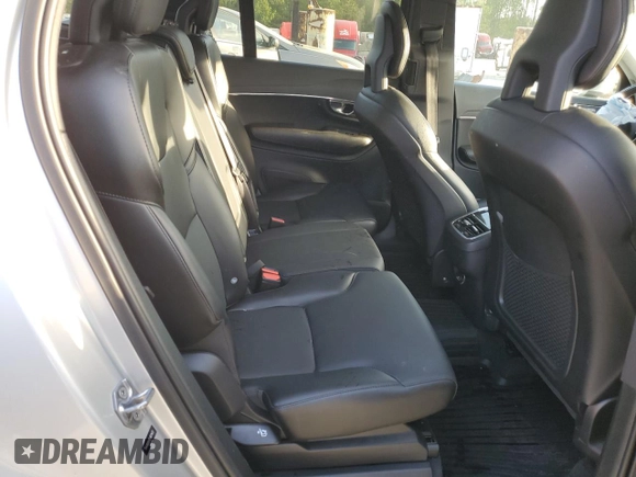 2020 Volvo XC90 Momentum with VIN YV4102CK5L1621422, listed as a Copart auction lot 49204565 with 29,860 mi miles and Salvage Title. Bid and sale history available at carsss.com. Image 10.