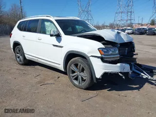 2019 Volkswagen Atlas 3.6L V6 SE w/Technology R-Line with VIN 1V2XR2CA2KC613418, listed as a IAAI auction lot 41735463 with 59,671 mi miles. Bid and sale history available at carsss.com. Image 1.