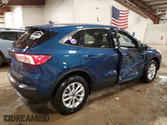 2020 Ford Escape SE with VIN 1FMCU9G6XLUB40792, listed as a Copart auction lot 49828565 with 18,748 mi miles and Salvage title. Bid and sale history available at DreamBid. Image 3.