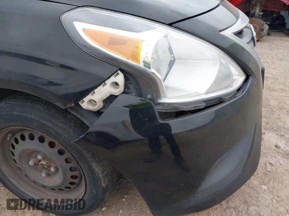 2015 Nissan Versa S Plus with VIN 3N1CN7AP0FL831855, listed as a IAAI auction lot 41940057 with 218,643 mi miles and . Bid and sale history available at carsss.com. Image 13.