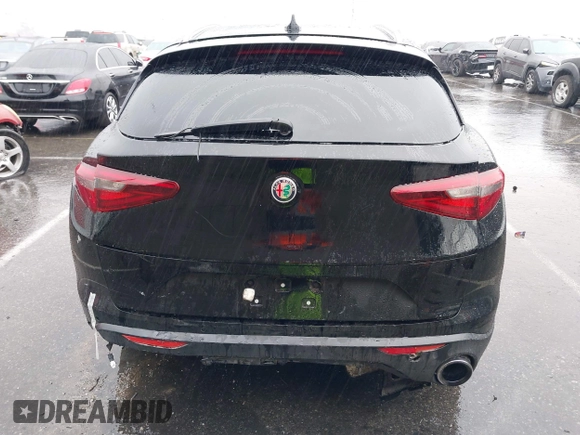 2018 Alfa Romeo Stelvio z VIN ZASFAKANXJ7C23921, wystawiony jako IAAI lot #38783836 z przebiegiem 93 482 mil mil oraz . Historia ofert i sprzedaży dostępna na DreamBid. Obrazek 16.