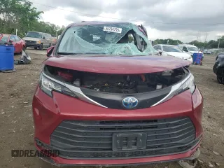 2022 Toyota Sienna LE with VIN 5TDKSKFC9NS056913, listed as a Copart auction lot 55704795 with 71,464 mi miles and Salvage title. Bid and sale history available at DreamBid. Image 5.