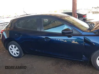 2014 Mazda 3 i Sport with VIN JM1BM1K75E1189548, listed as a IAAI auction lot 41882969 with 138,831 mi miles and . Bid and sale history available at carsss.com. Image 12.