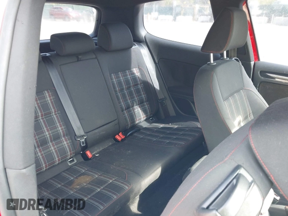 2012 Volkswagen GTI w/Conv & Sunroof z VIN WVWEV7AJ2CW259338, wystawiony jako IAAI lot #42123333 z przebiegiem 121 365 mil mil oraz . Historia ofert i sprzedaży dostępna na DreamBid. Obrazek 8.