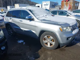 2011 Jeep Grand Cherokee Limited z VIN 1J4RR5GGXBC574100, wystawiony jako IAAI lot #41335349 z przebiegiem 161 752 mil mil oraz . Historia ofert i sprzedaży dostępna na DreamBid. Obrazek 1.