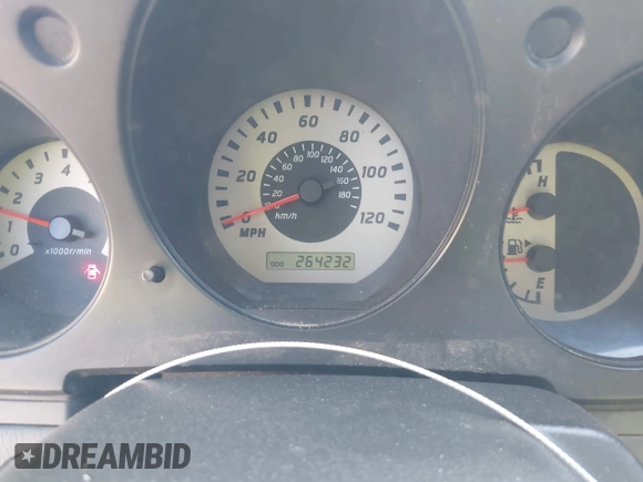 2004 Nissan Frontier XE z VIN 1N6ED29Y043438341, wystawiony jako IAAI lot #42383706 z przebiegiem 264 232 mil mil oraz . Historia ofert i sprzedaży dostępna na DreamBid. Obrazek 7.