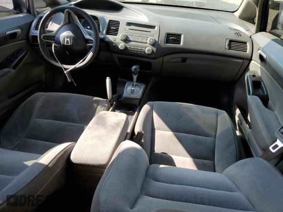 2009 Honda Civic LX z VIN 19XFA16579E010397, wystawiony jako Copart lot #60695885 z przebiegiem 262 130 mil mil oraz Czysty tytuł • Clean title. Historia ofert i sprzedaży dostępna na DreamBid. Obrazek 8.