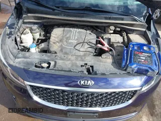 2018 Kia Sedona LX with VIN KNDMB5C15J6390850, listed as a IAAI auction lot 41667222 with 114,879 mi miles. Bid and sale history available at carsss.com. Image 10.