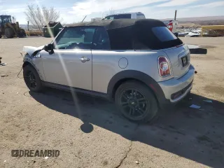 2012 MINI Convertible S z VIN WMWZP3C58CT550106, wystawiony jako Copart lot #45629035 z przebiegiem 104 851 mil mil oraz Szkoda całkowita • Salvage title. Historia ofert i sprzedaży dostępna na DreamBid. Obrazek 2.