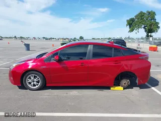 2017 Toyota Prius Two with VIN JTDKBRFU0H3538662, listed as a IAAI auction lot 42011499 with 90,862 mi miles. Bid and sale history available at carsss.com. Image 14.