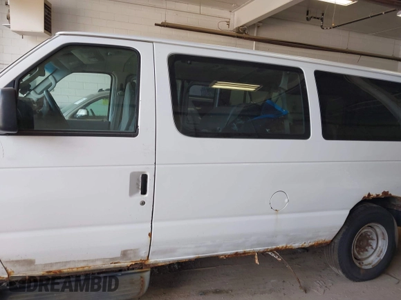 2012 Ford Econoline Passenger XL с VIN 1FBSS3BL6CDA99369, выставлен на аукционе IAAI как лот 42749568 с пробегом 189 200 миль миль и . История ставок и продаж доступна на DreamBid. Изображение 14.