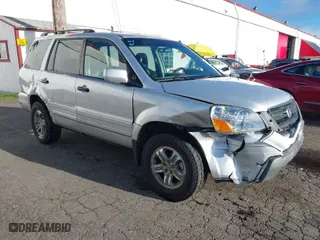 2005 Honda Pilot EX-L with VIN 2HKYF18585H550189, listed as a IAAI auction lot 41279823 with 198,464 mi miles. Bid and sale history available at carsss.com. Image 1.