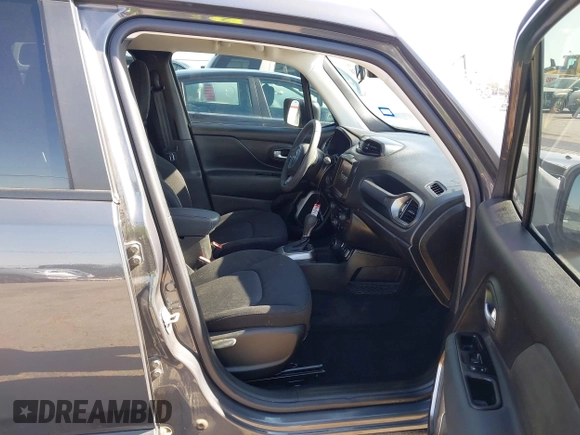 2022 Jeep Renegade Sport with VIN ZACNJDA13NPN49563, listed as a IAAI auction lot 42183338 with 17,945 mi miles and . Bid and sale history available at DreamBid. Image 5.