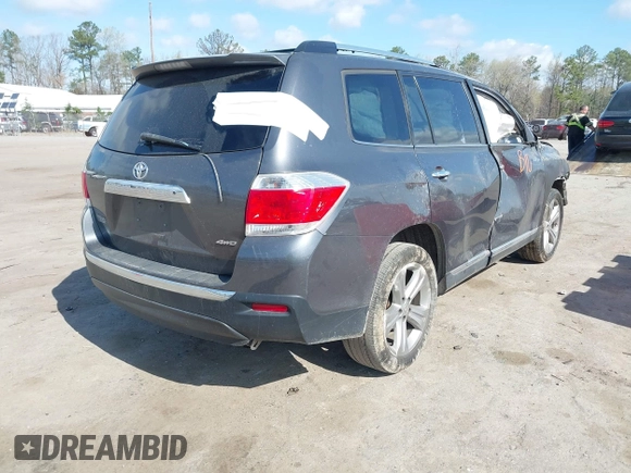 2011 Toyota Highlander Limited with VIN 5TDDK3EH4BS051707, listed as a IAAI auction lot 41913327 with Not provided miles and . Bid and sale history available at DreamBid. Image 4.