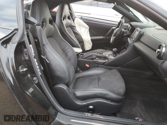 2017 Nissan GT-R Premium с VIN JN1AR5EF8HM820659, выставлен на аукционе Copart как лот 41607974 с пробегом Не указан миль и Списание • Salvage title. История ставок и продаж доступна на DreamBid. Изображение 7.