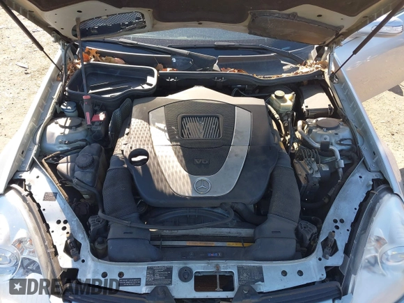 2006 Mercedes-Benz SLK-Class 3.0L with VIN WDBWK54F86F085545, listed as a IAAI auction lot 42040416 with 48,352 mi miles. Bid and sale history available at carsss.com. Image 10.