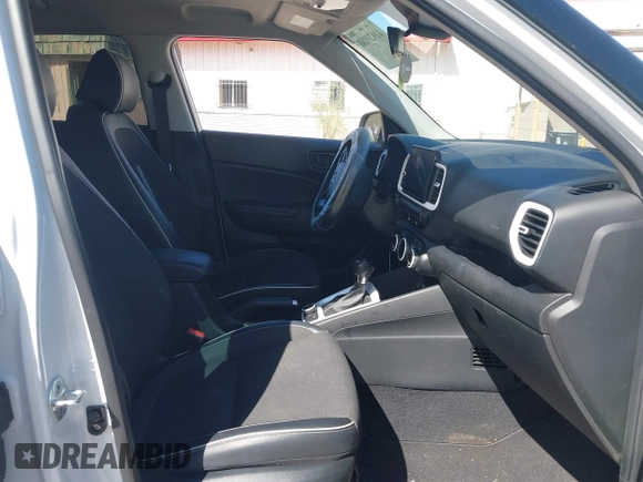 2022 Hyundai Venue SEL with VIN KMHRC8A35NU180027, listed as a IAAI auction lot 41921088 with 69,220 mi miles and . Bid and sale history available at DreamBid. Image 5.