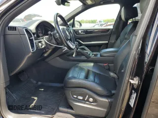2020 Porsche Cayenne with VIN WP1AA2AY9LDA00494, listed as a Copart auction lot 61024435 with 58,846 mi miles and Salvage title. Bid and sale history available at DreamBid. Image 7.