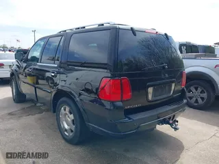 2006 Lincoln Navigator Luxury with VIN 5LMFU27536LJ25263, listed as a IAAI auction lot 41896990 with 278,954 mi miles. Bid and sale history available at carsss.com. Image 3.