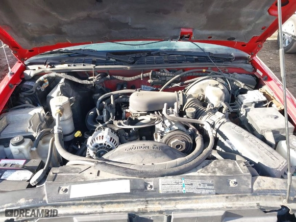 2004 Chevrolet S-10 LS with VIN 1GCDT13X34K148127, listed as a IAAI auction lot 41689132 with 152,028 mi miles. Bid and sale history available at carsss.com. Image 10.