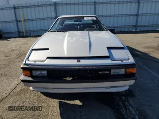1986 Toyota Supra z VIN JT2MA67L9G0175108, wystawiony jako Copart lot #80793984 z przebiegiem 158 959 mil mil oraz Szkoda całkowita • Salvage title. Historia ofert i sprzedaży dostępna na DreamBid. Obrazek 5.