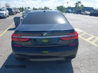 2016 BMW 7 Series 740i с VIN WBA7E2C51GG738889, выставлен на аукционе IAAI как лот 41838071 с пробегом 49 649 миль миль и . История ставок и продаж доступна на DreamBid. Изображение 16.