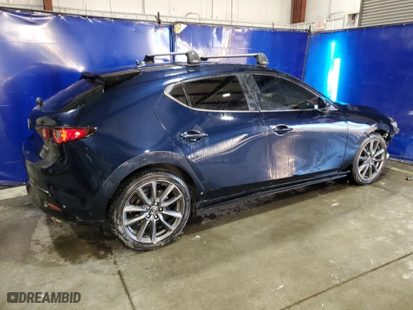 2019 Mazda Mazda3 Hatchback w/Preferred Pkg with VIN JM1BPAMM5K1141828, listed as a Copart auction lot 88167115 with 79,859 mi miles and Clean Title. Bid and sale history available at carsss.com. Image 3.